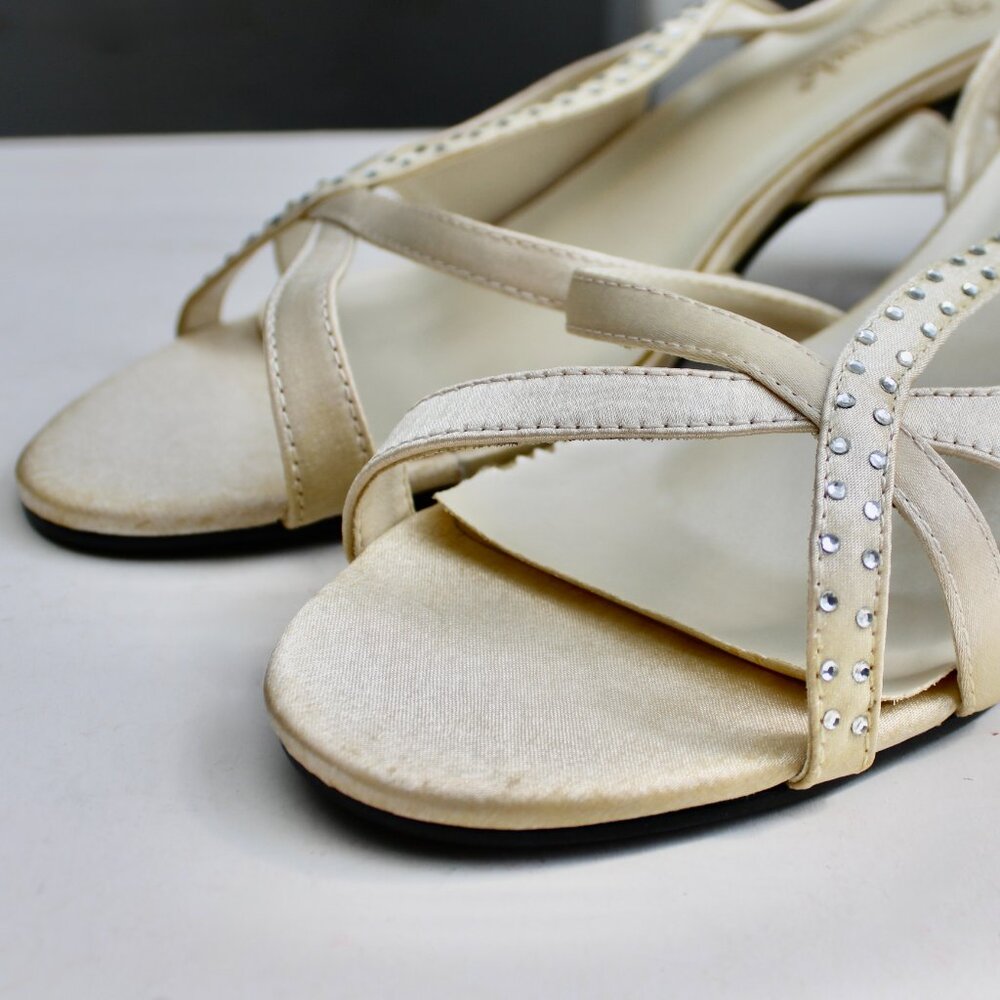 Bouquets Champagne Rhinestone Satin Open-Toe Slingback Heels Size 12 WW - Picture 5 of 8